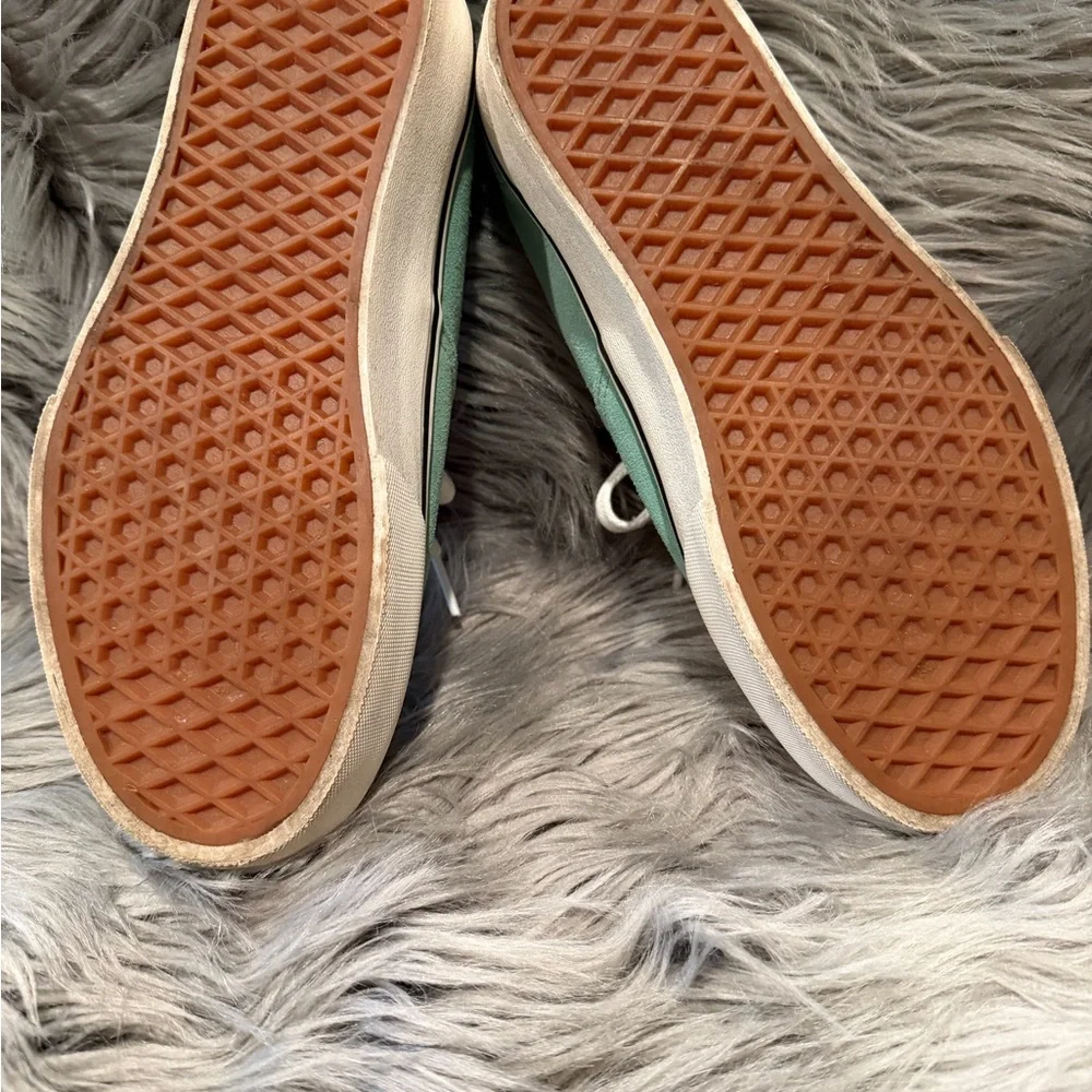 *LIKE NEW* Suede 1” Platform Vans (Women’s 8/ Mens 6.5) - Picture 7 of 7